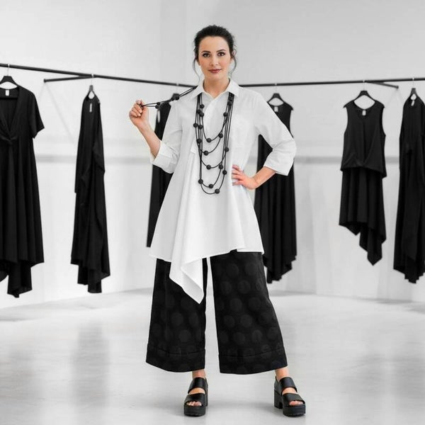 bequeme Culotte mit Gummibund und Hosenumschlag in schwarz