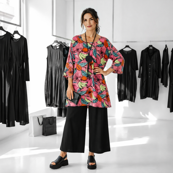 luftiges Oberteil in großzügiger Weite mit Blütendruck in multicolour