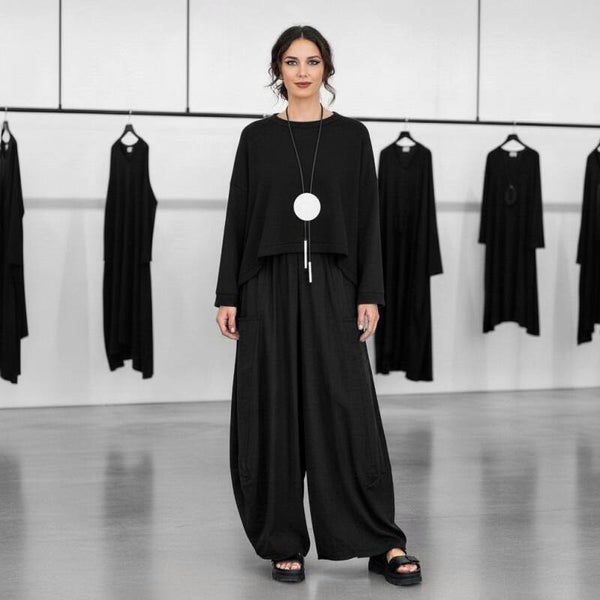 Hose aus Leinenmix großzügiger Weite und Gummibund in schwarz