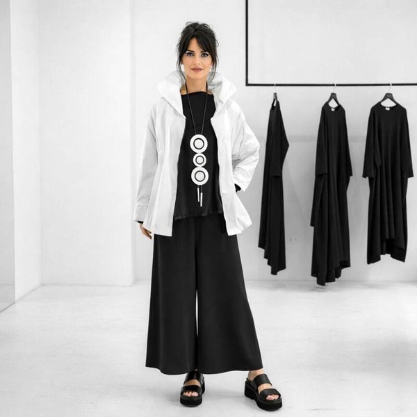 "Hopsack" Jacke mit Kellerfalte und Kapuze in hellem ecrú