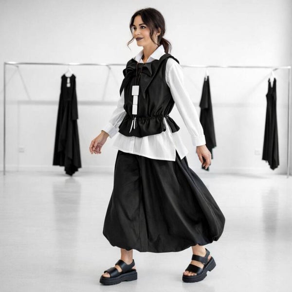 extravagantes Top aus effektvollem Taft-Material in schwarz