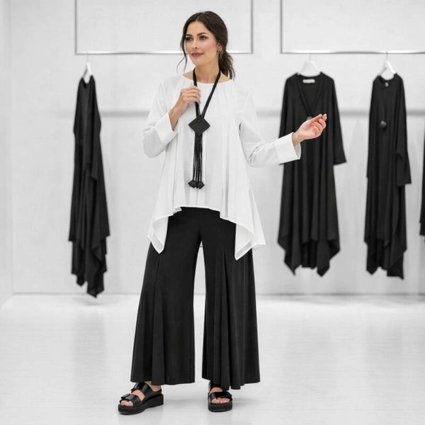 elegante Hose mit Gummibund und extra weiten Beinen in schwarz