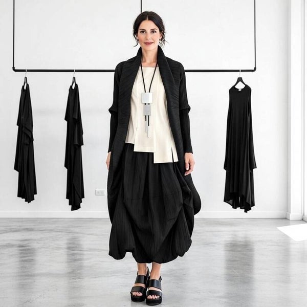 Crinkle Rock mit Gummibund und Raffsaum in schwarz