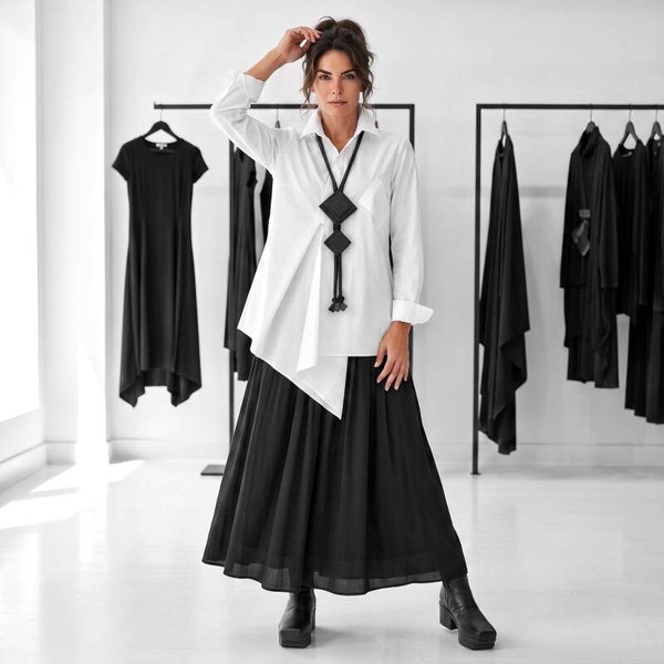extravagante Baumwoll Bluse mit schräger Knopfleiste in weiß