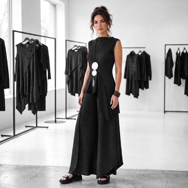 Plissee Hose "Osaka" mit Gummibund und weitem Bein in schwarz