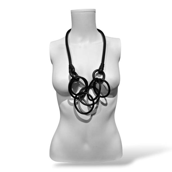 stylishe "rubber" Kette in schwarz