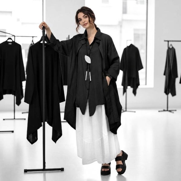 Leinen Jacke "Aiko" mit Stehragen und Taschen in schwarz