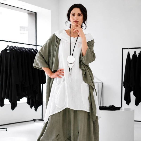 Leinen Oberteil "Ella" in Plus-Size mit Taschen in weiß