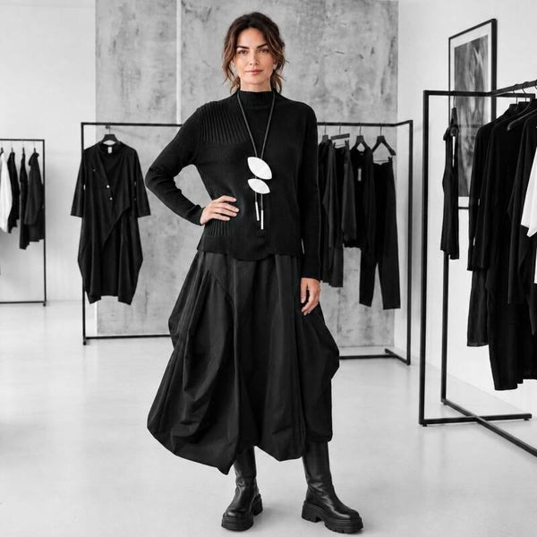 extravaganter Taft-Rock von déjà vu fashion in großzügiger Tulpenform