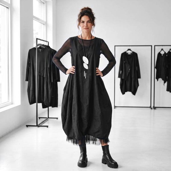 ärmelloses Kleid in modischer Tulpenform in dunkel-graphit