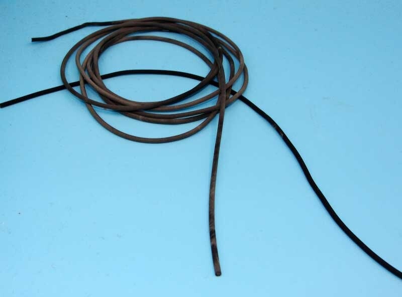 Rubbel slang 1.7mm voor o.a. hydrauliek slang of stroom kabels