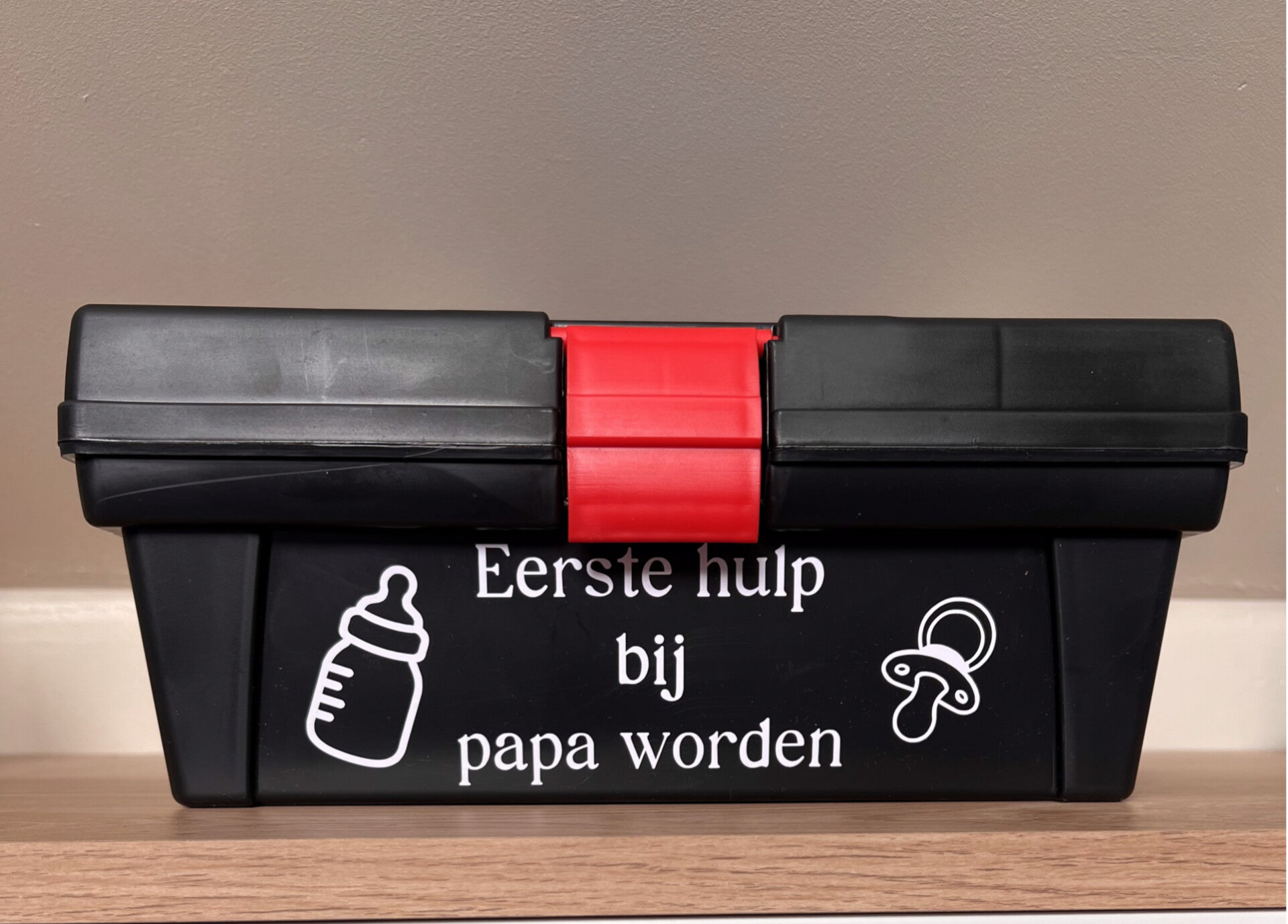 Kistje "eerste hulp bij papa worden"
