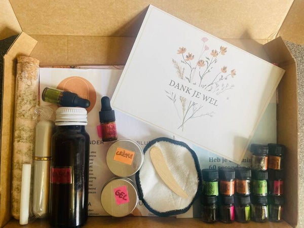 Essential Oil Try Out Box