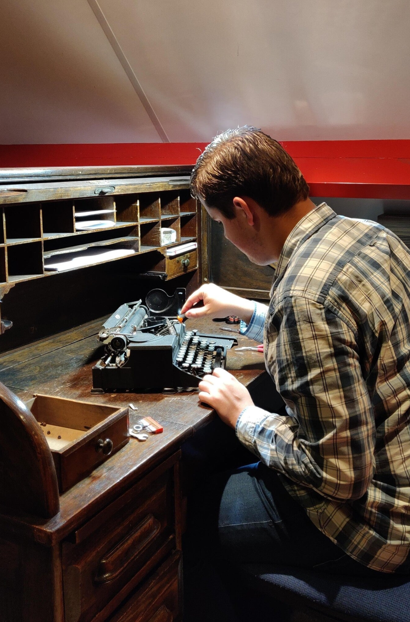 Marty Morren | M. Morren - Schrijfmachines