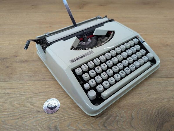 1976 Hermes Baby Typewriter | Rare Script typeface!