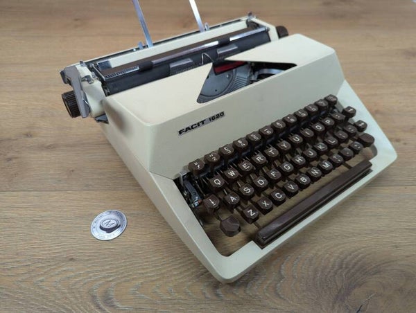 1971 Facit 1620 Typewriter