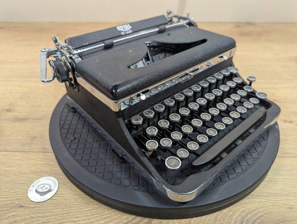 1936 Royal DeLuxe Typewriter