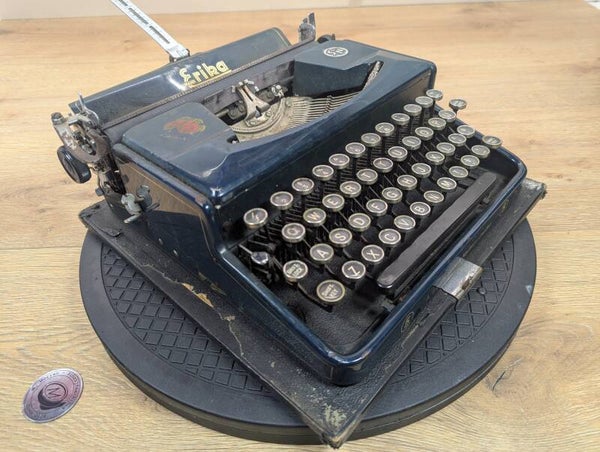 1939 Erika 5 Typewriter
