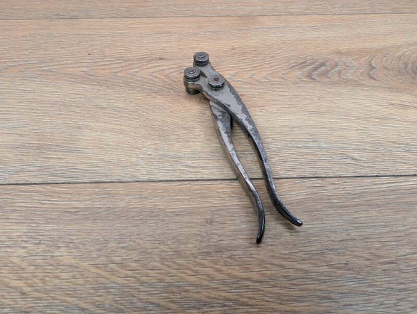 Typewriter repair tool | Typebar rollers / keylever benders
