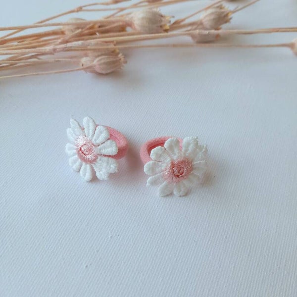 Elastiekjes madelief pastel roze