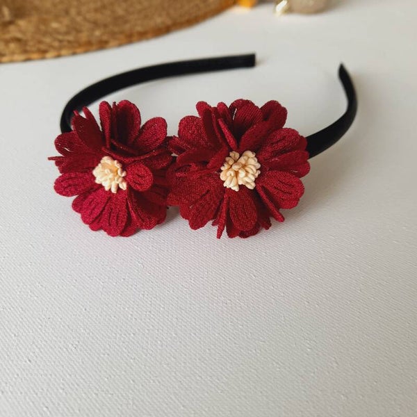 Diadeem flowers winered