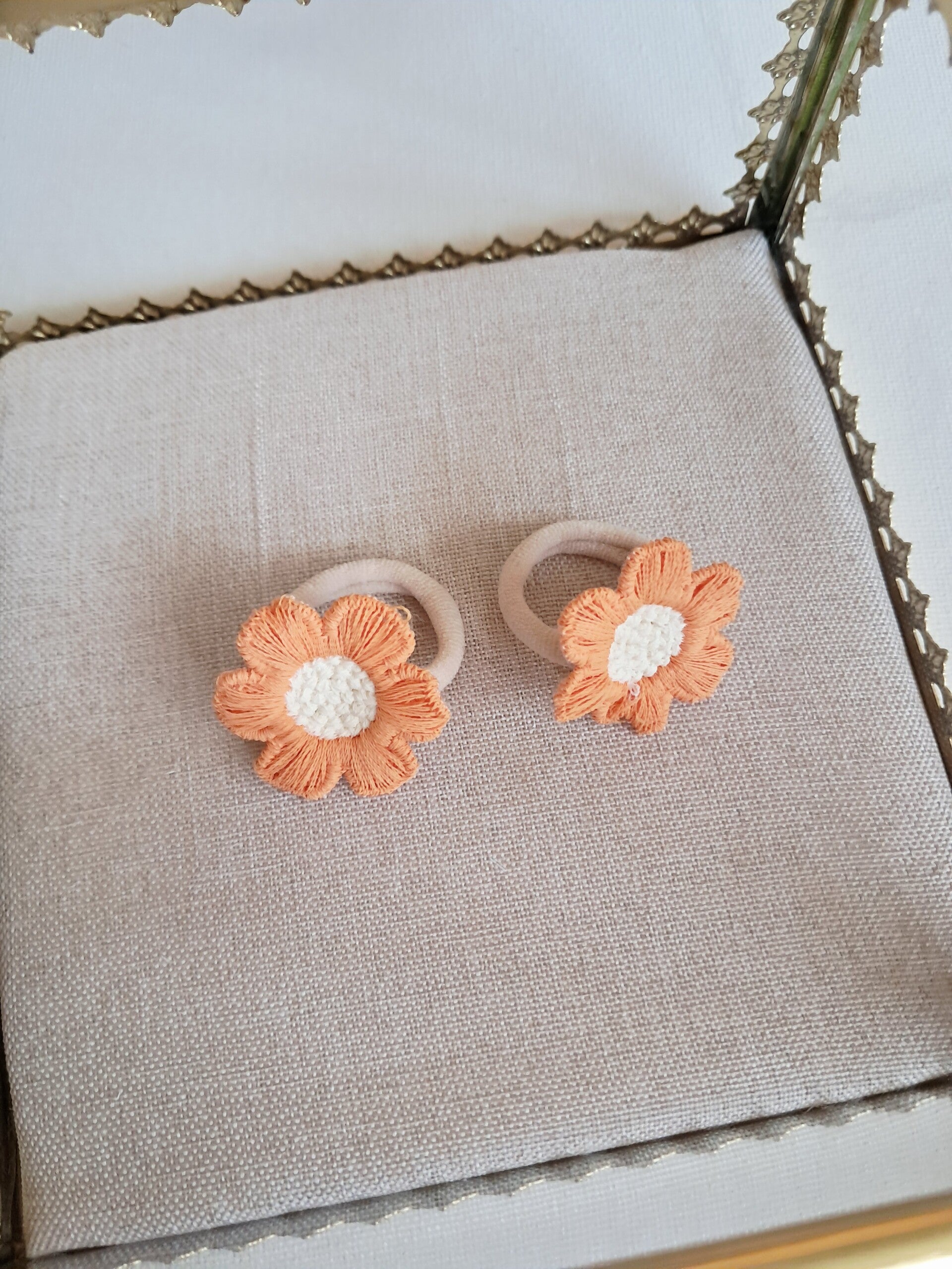 Koningsdag elastiekjes oranje bloemen