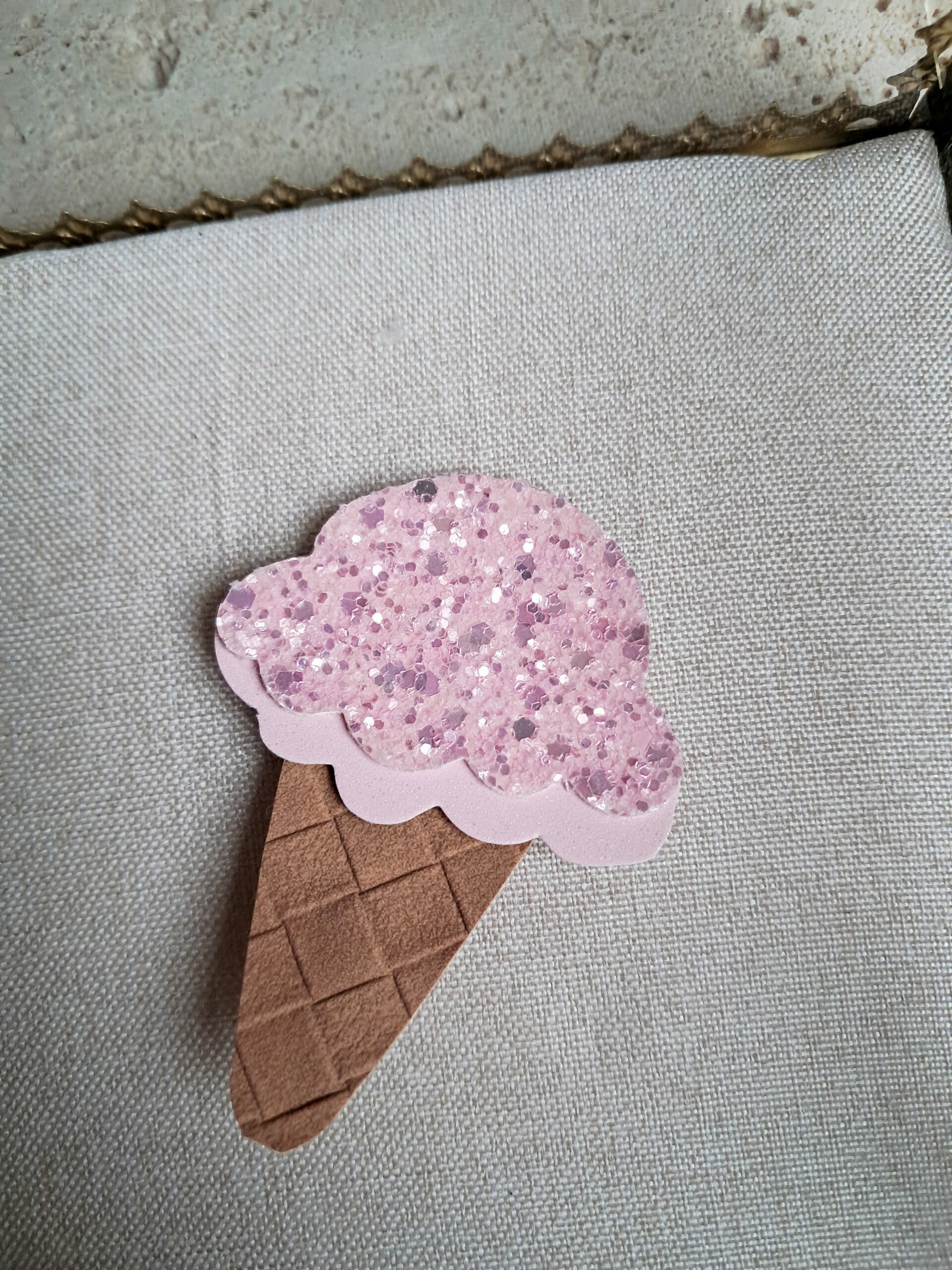 Strawberry ijshoorntje