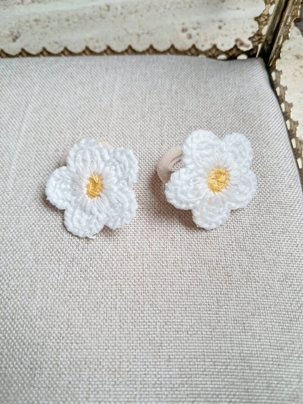 Elastiekjes bloemetjes white