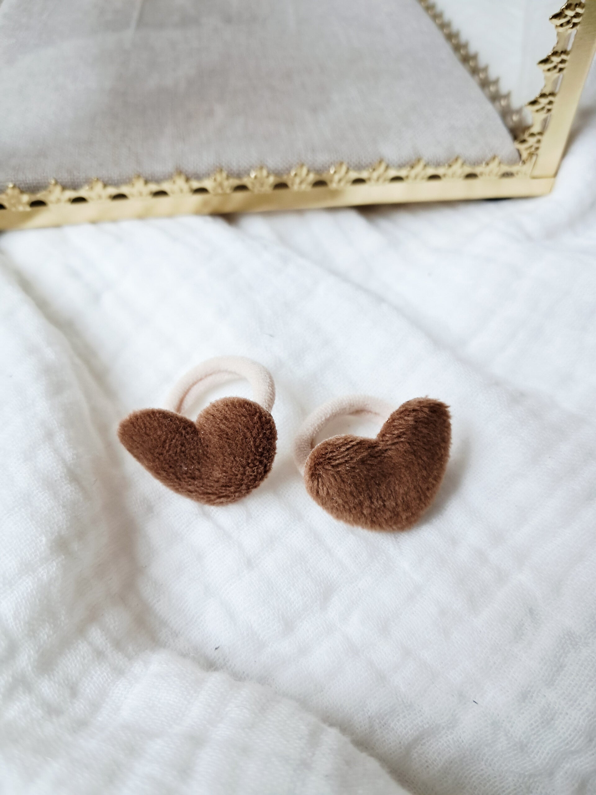 Elastiekjes teddy hartjes brown