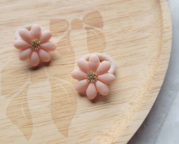 polymeerklei bloemetjes lichtzalm op elastiekje