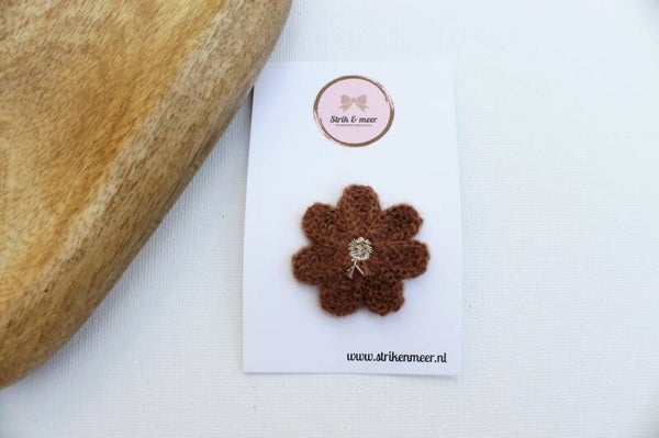 gehaakte bloem op anti slip bruin goud
