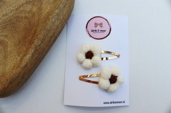 gehaakte bloemetjes off white/bruin