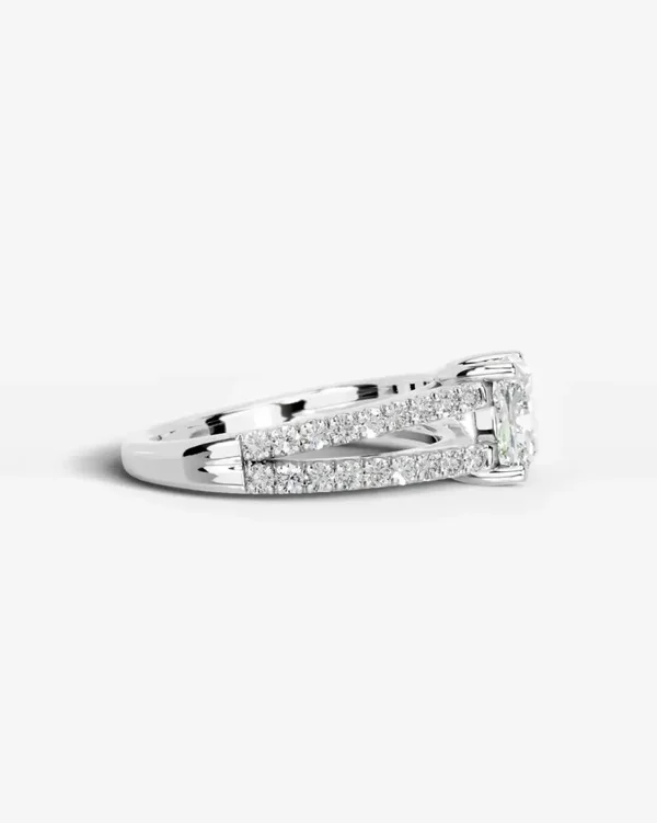 Insured Express Delivery Insured Express Delivery  Easy 30-Day Returns Easy 30-Day Returns  Expert Diamond Guidance Expert Diamond Guidance  Ethically Sourced Diamonds Ethically Sourced Diamonds  Best Brilliance experts SET A VIRTUAL APPOINTMENT  Mee