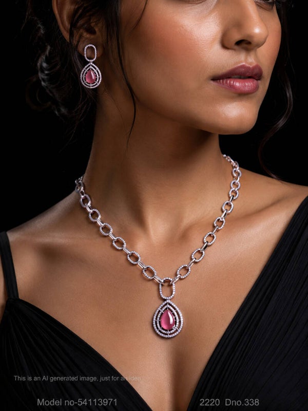 Fine Fashion Classic Necklace Set
