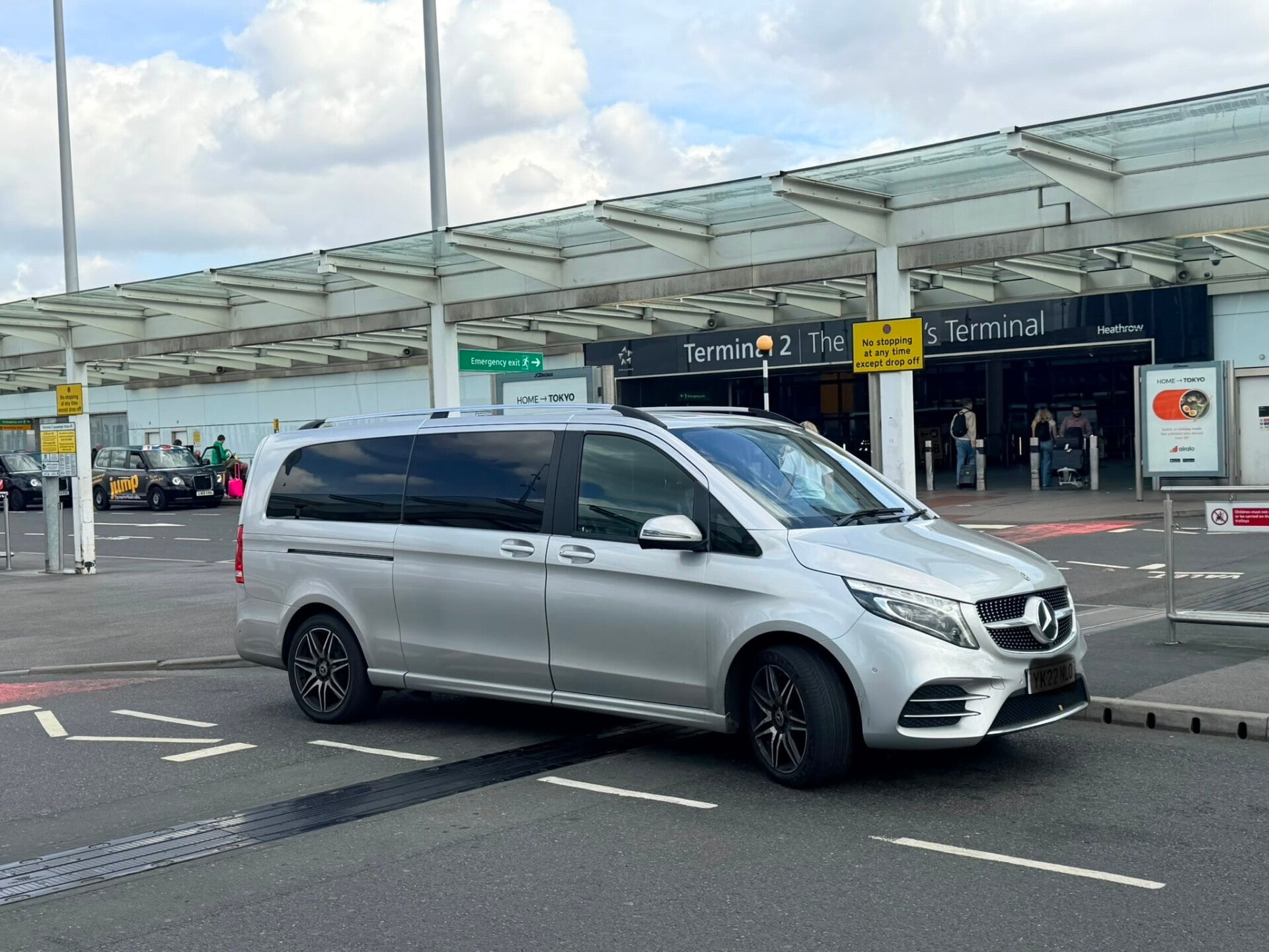 Beyond Elite Travel Mercedes V-Class executive MPV