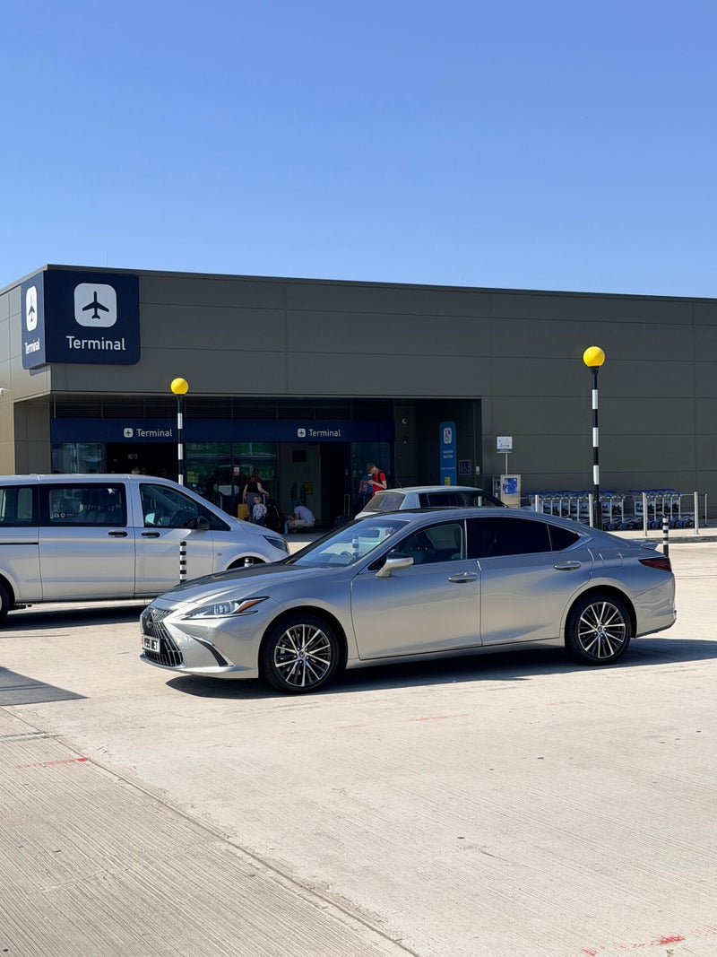 Beyond Elite Travel Lexus ES 300h executive saloon at Bristol Airport