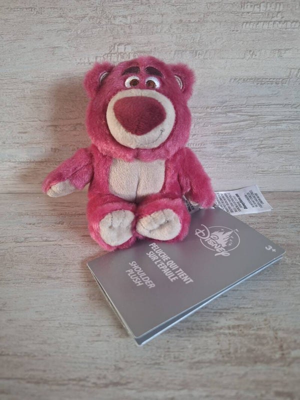 PELUCHE D'EPAULE DISNEYLAND PARIS " LOTSO "