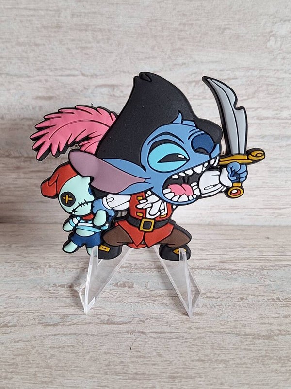 MAGNET "  STITCH PIRATES DES CARAIBES " .