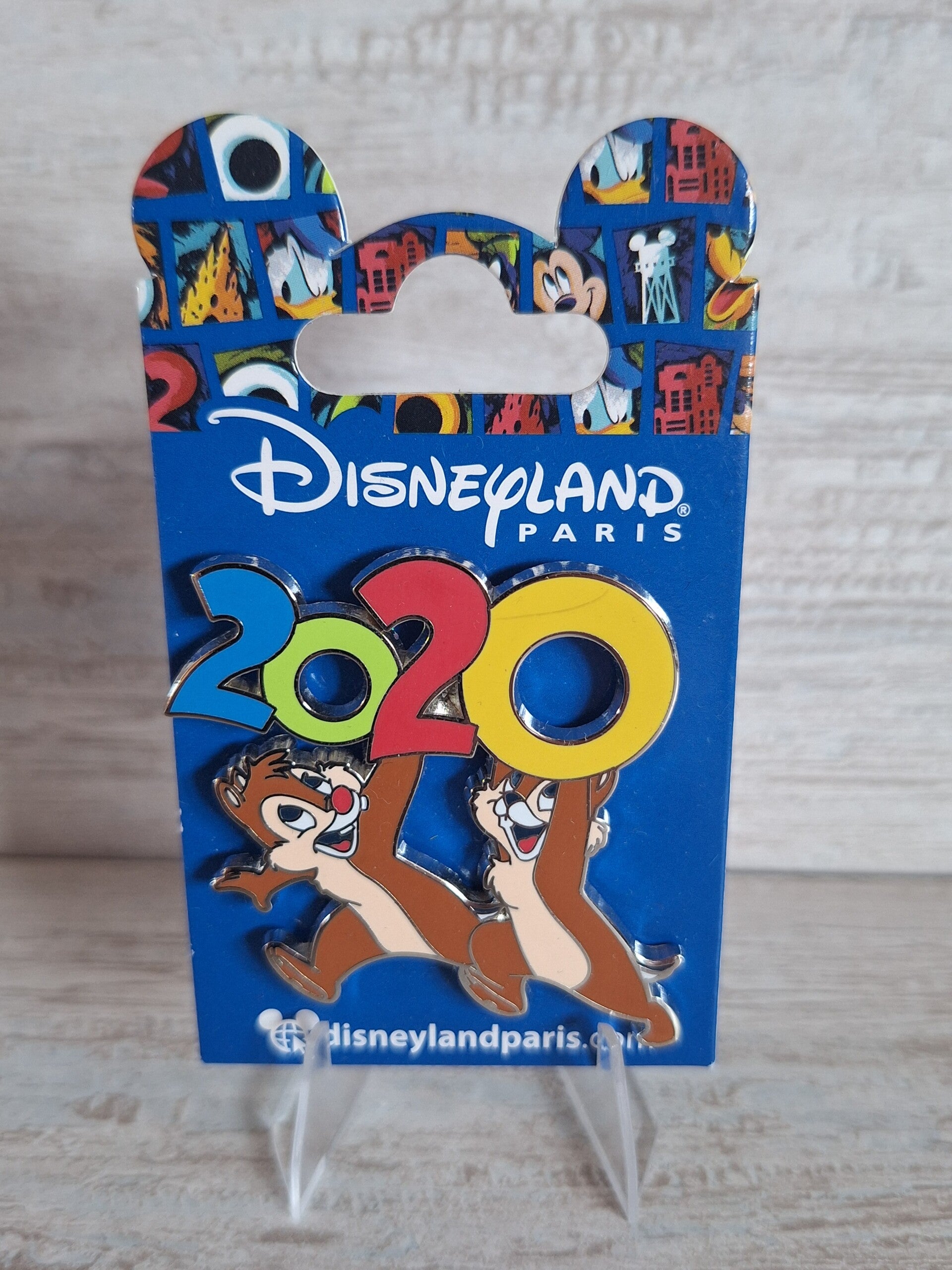 PIN'S DISNEYLAND PARIS 2020 TIC ET TAC