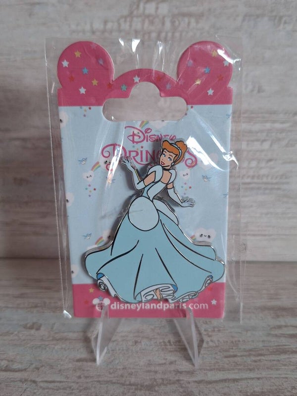 PIN'S DISNEY " CENDRILLON " 2022
