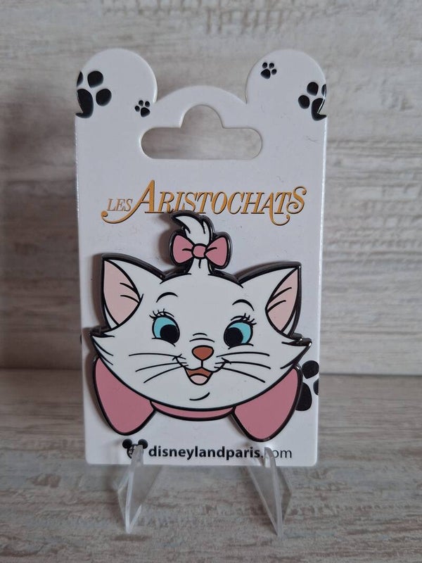 PIN'S DISNEYLAND PARIS " MARIE "