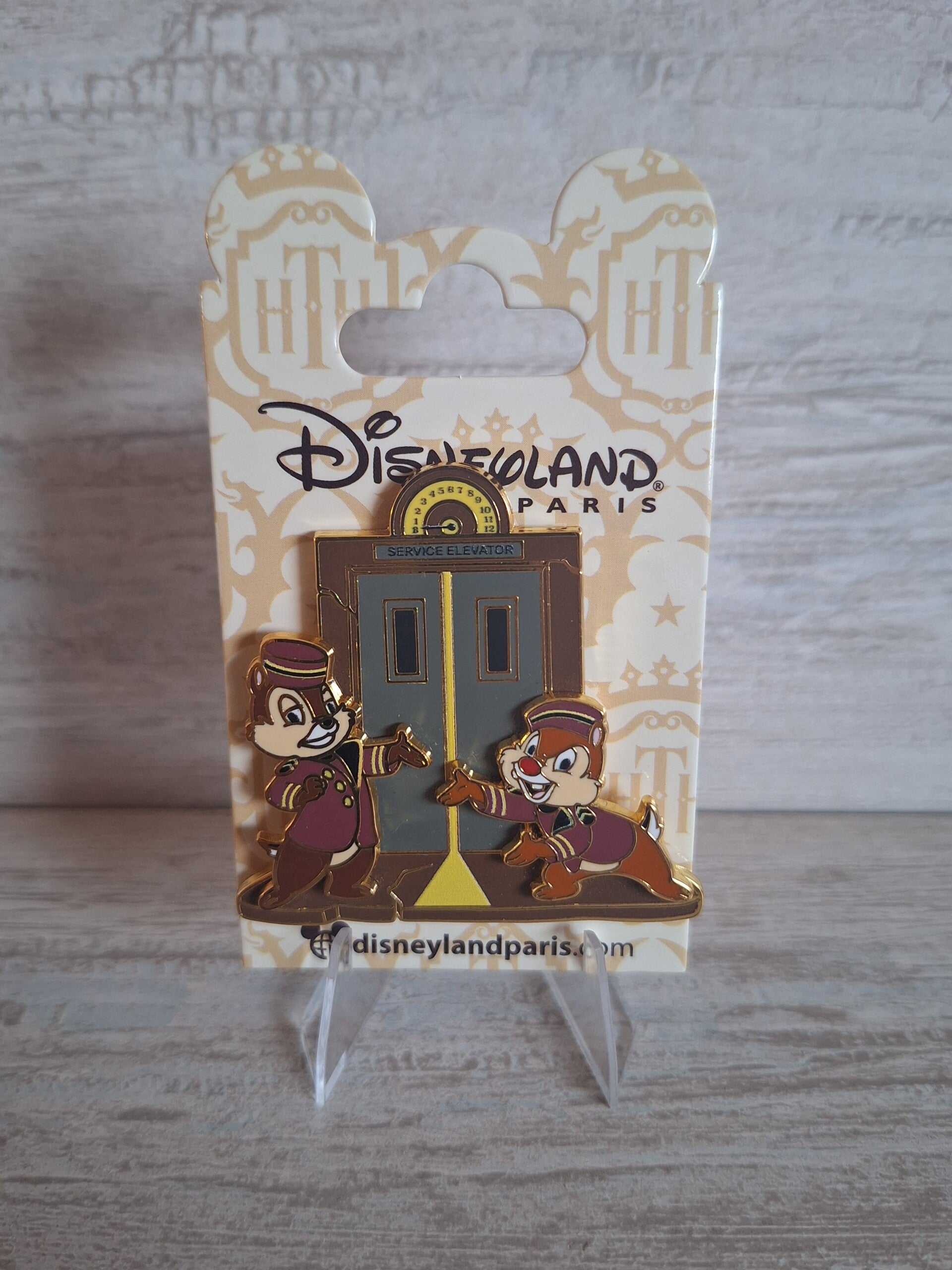PIN'S " TIC ET TAC " Hollywood tower.