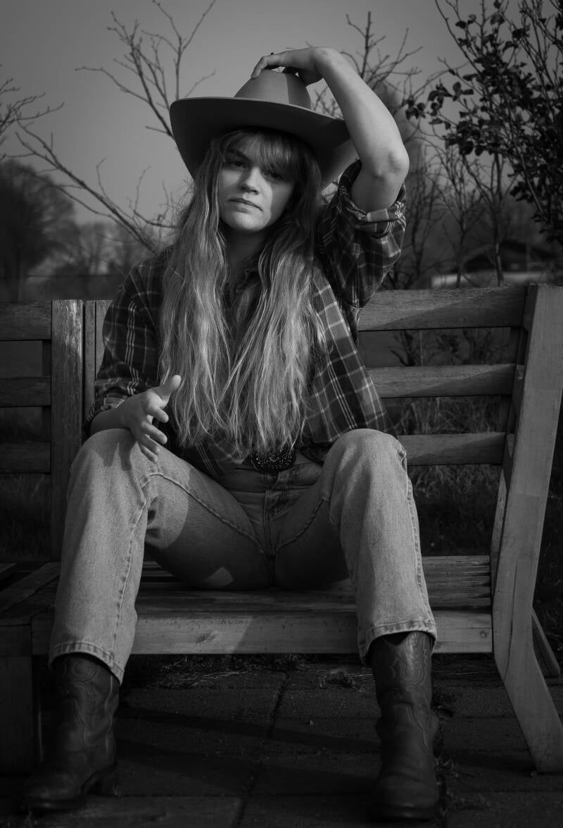 Portret.WhiskeyandLace.jpg