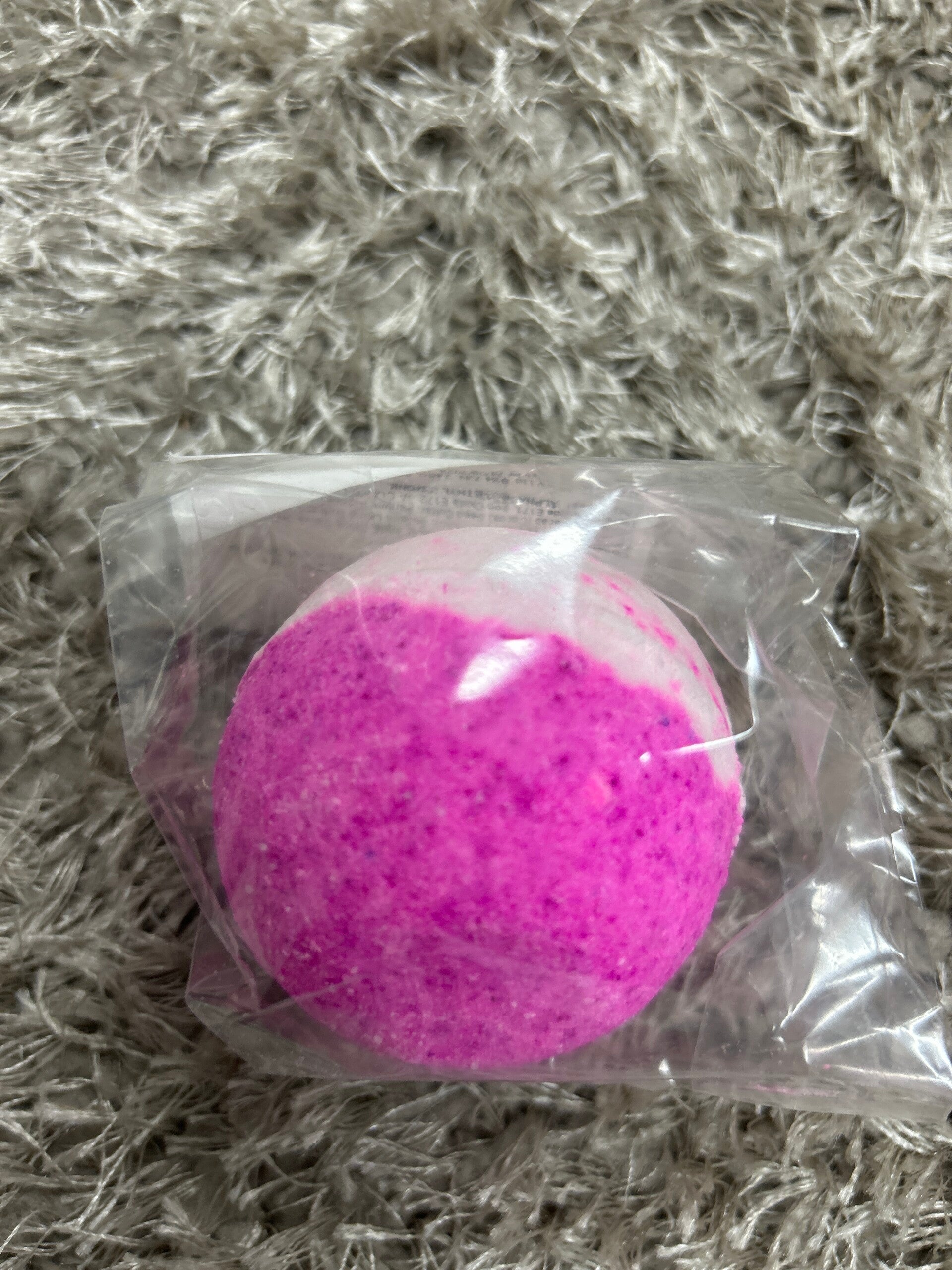 Snow fairy bath bomb