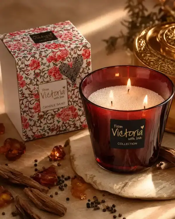 Victoria with Love Candle Sand Muse – Geparfumeerd Kaarsenzand