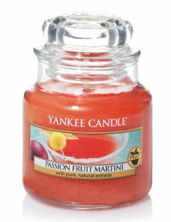 Yankee Candle Passion Fruit Martini Medium Jar