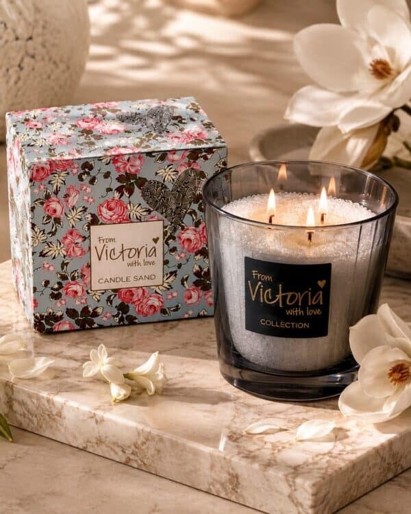 Victoria with Love Candle Sand Bloom – Geparfumeerd Kaarsenzand
