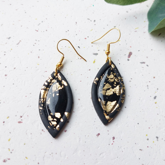 Julia’s black & gold
