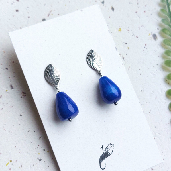 Blaadjes met blauwe Jade zilverkleurig