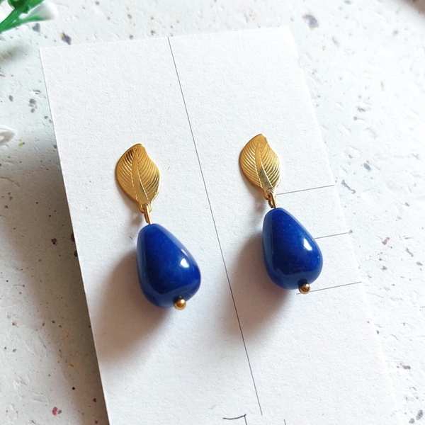 Blaadjes met blauwe Jade